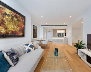 Luxury 1BR Iconic Harbour Views in Barangaroo, Sydney